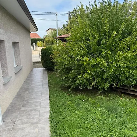 Charmant Appartement * Charnecles